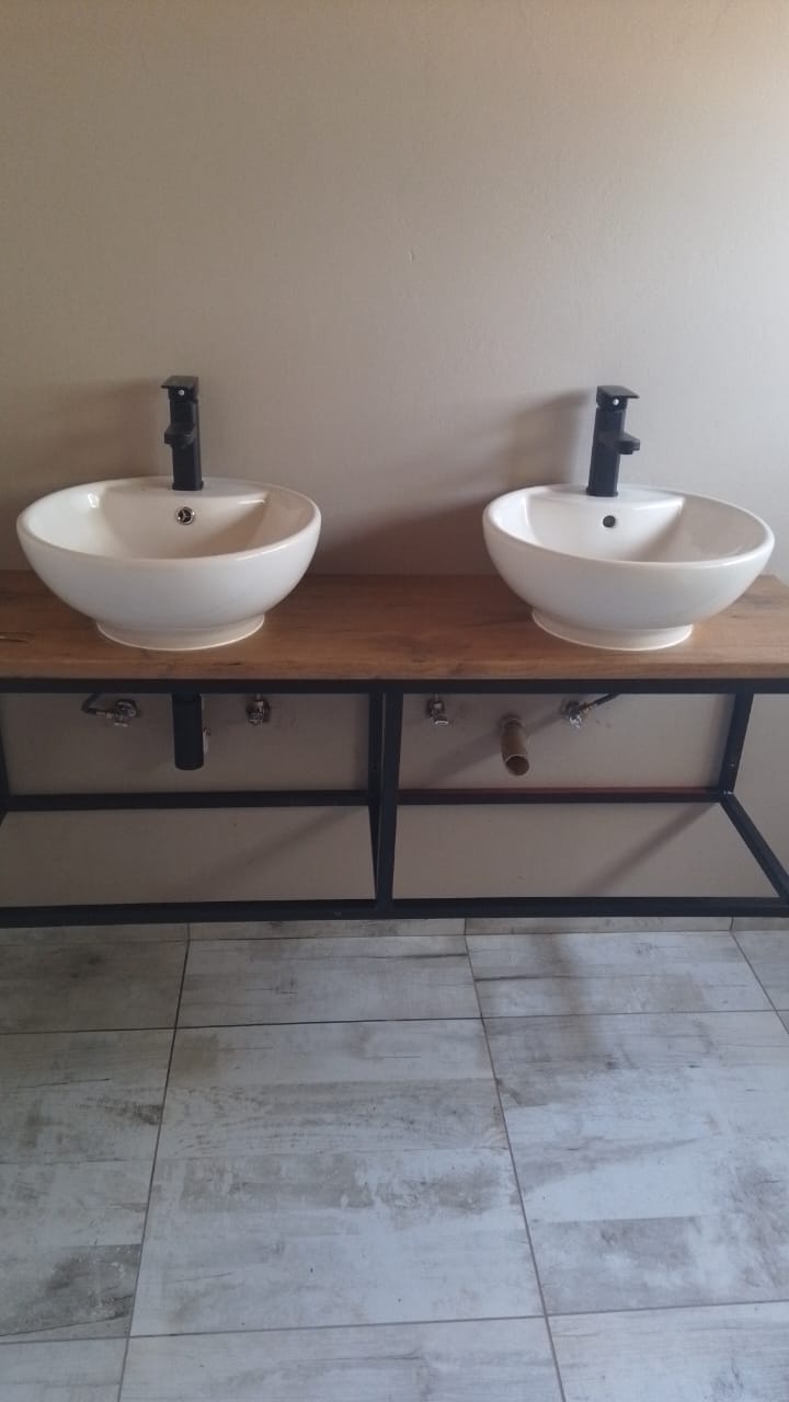 Gallery Image 42